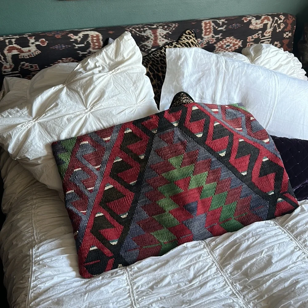 🇹🇷Turkish Kiln pillow. 18” x 30” long. Red and green are the main colors OOAK - Picture 1 of 13